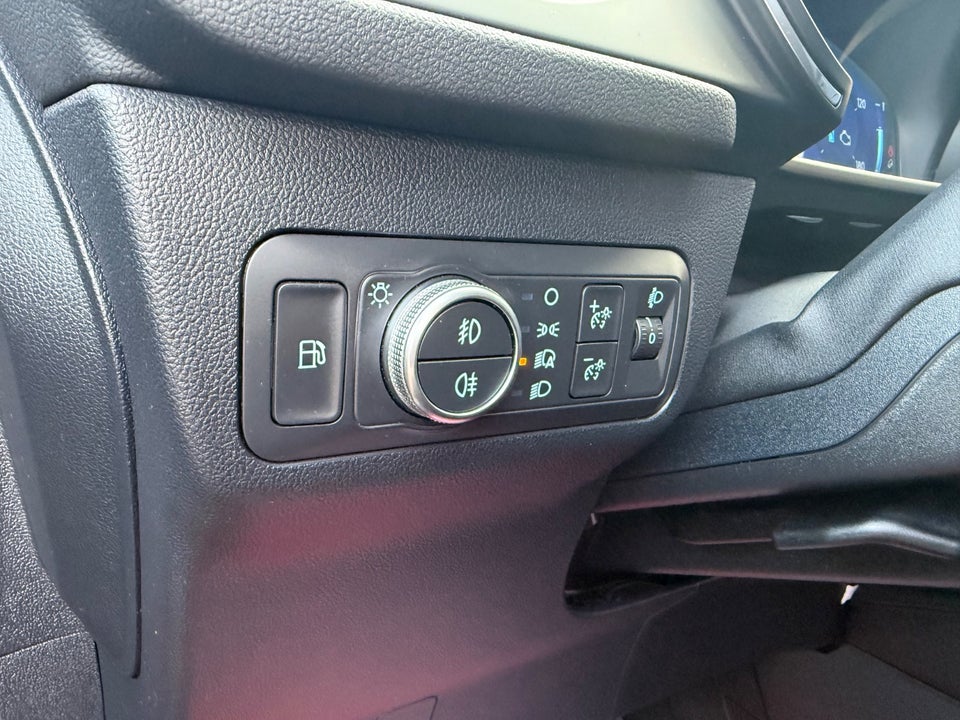 Ford Kuga 2,5 PHEV Titanium CVT 5d