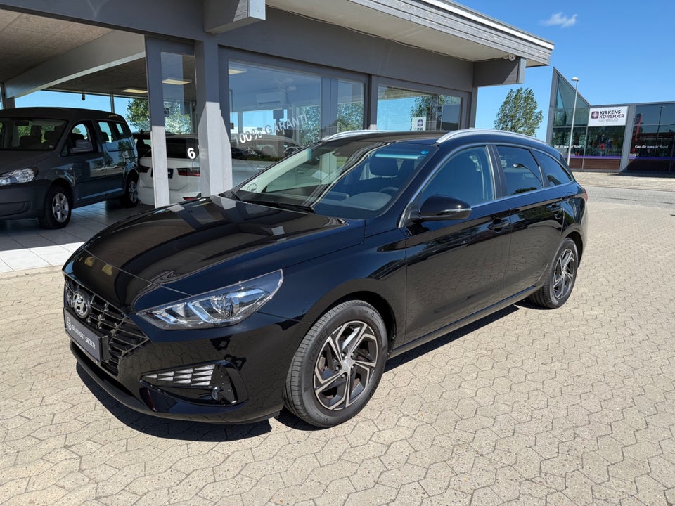 Hyundai i30 1,0 T-GDi Essential stc. DCT 5d