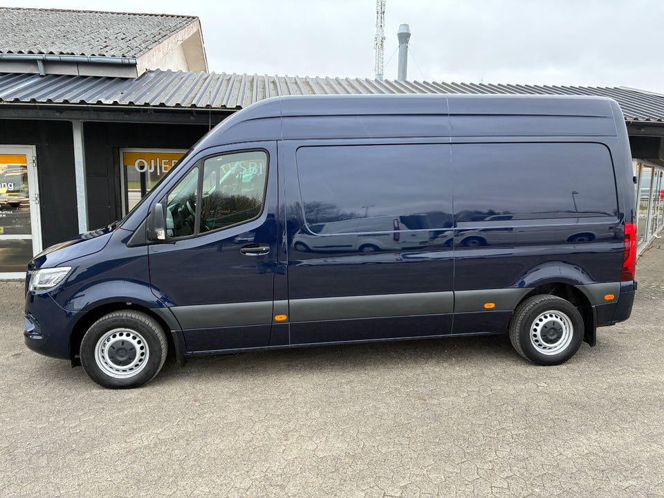 Mercedes Sprinter 215 2,0 CDi A2 Kassevogn aut. FWD