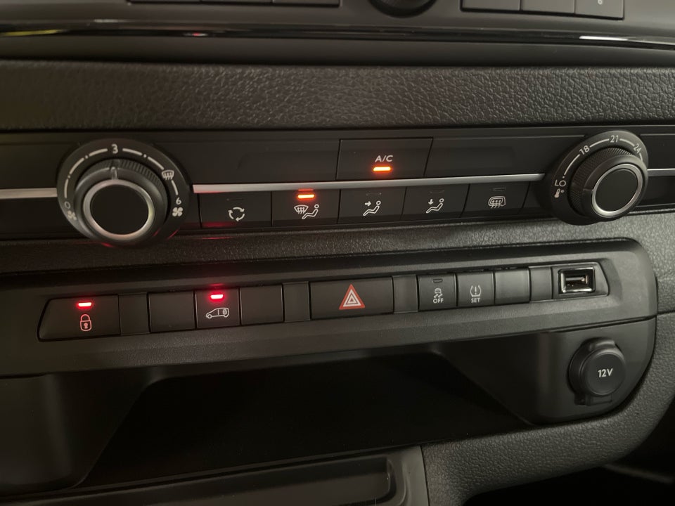 Peugeot e-Expert 50 L3 Plus Van