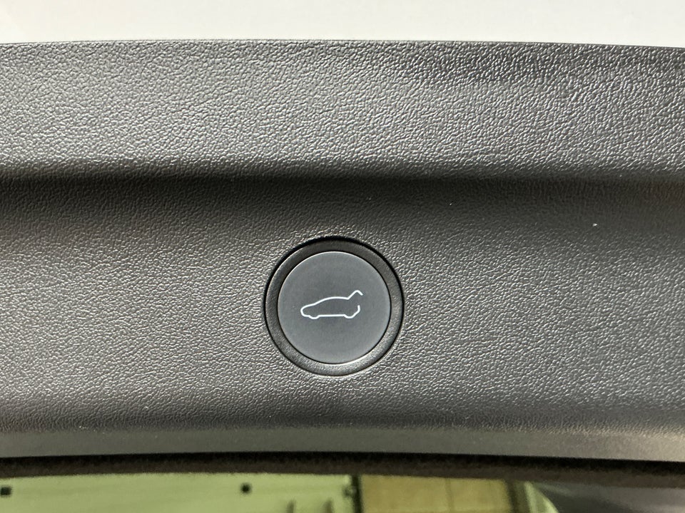 Tesla Model Y Long Range AWD 5d