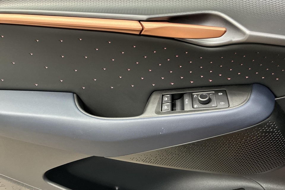 Cupra Tavascan 77 Adrenaline 5d