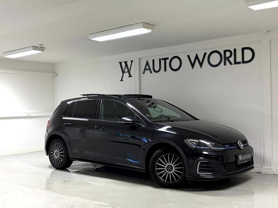 VW Golf VII 1,4 GTE DSG 5d