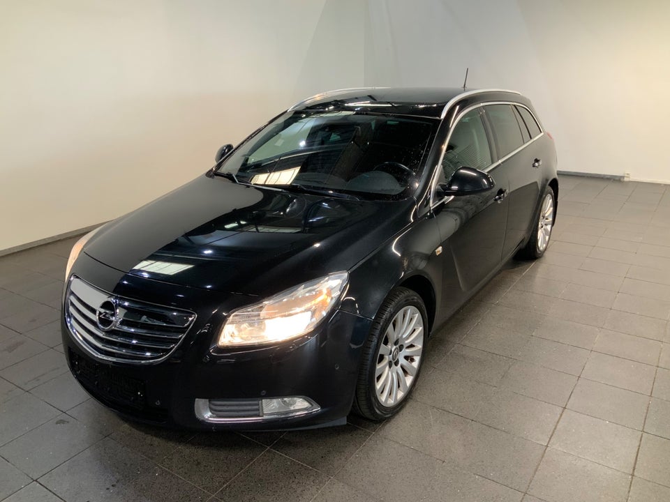 Opel Insignia 1,6 T 180 Cosmo Sports Tourer 5d