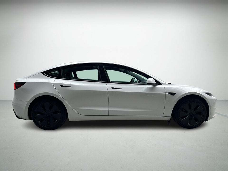 Tesla Model 3 RWD 4d