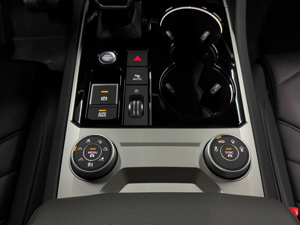 VW Touareg 3,0 eHybrid Elegance Tiptr. 4Motion 5d