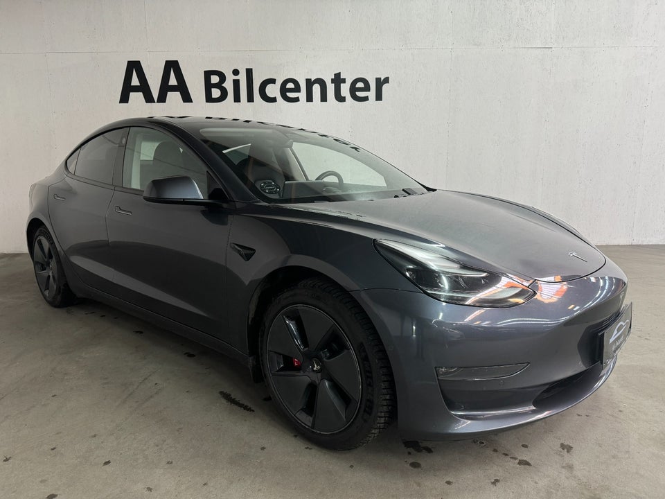 Tesla Model 3 Long Range AWD 4d