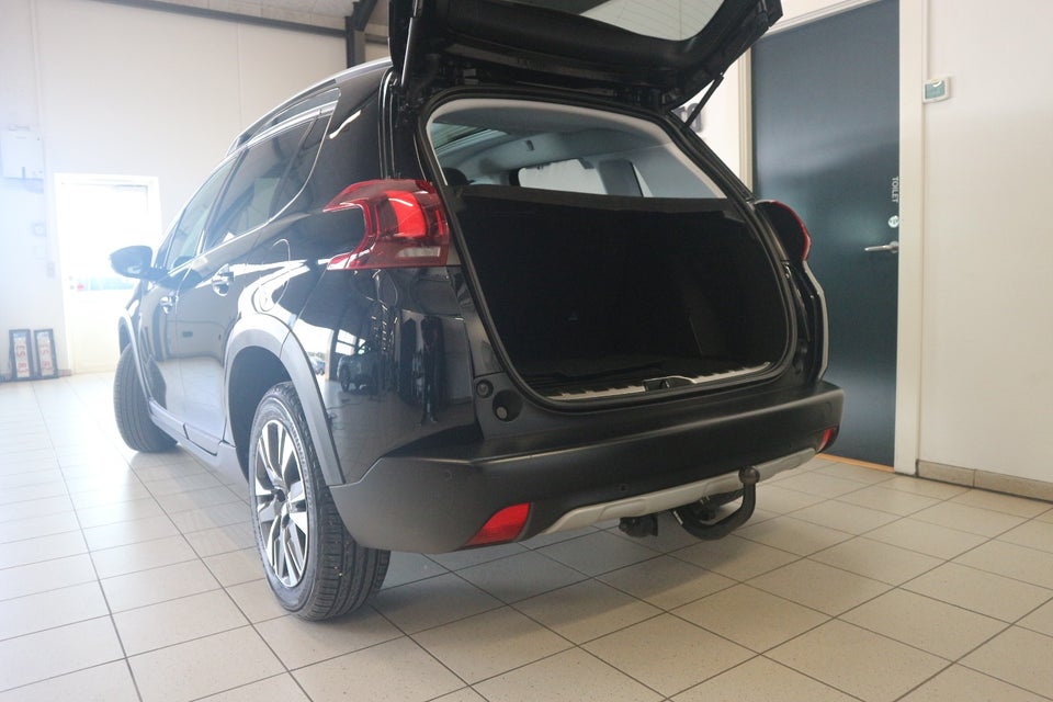 Peugeot 2008 1,2 e-THP 110 Allure Sky EAT6 5d