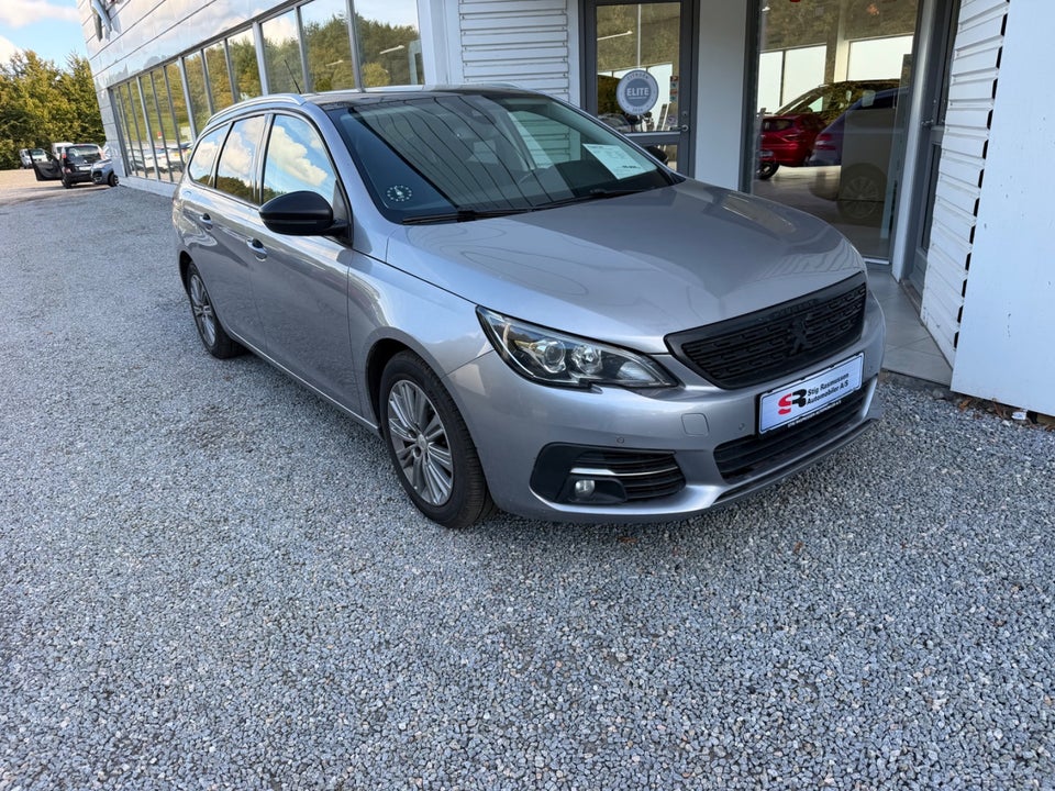 Peugeot 308 1,6 BlueHDi 120 Allure Sky SW 5d