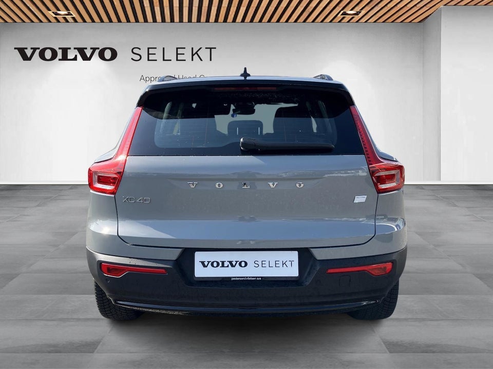 Volvo XC40 ReCharge Extended Range Plus 5d