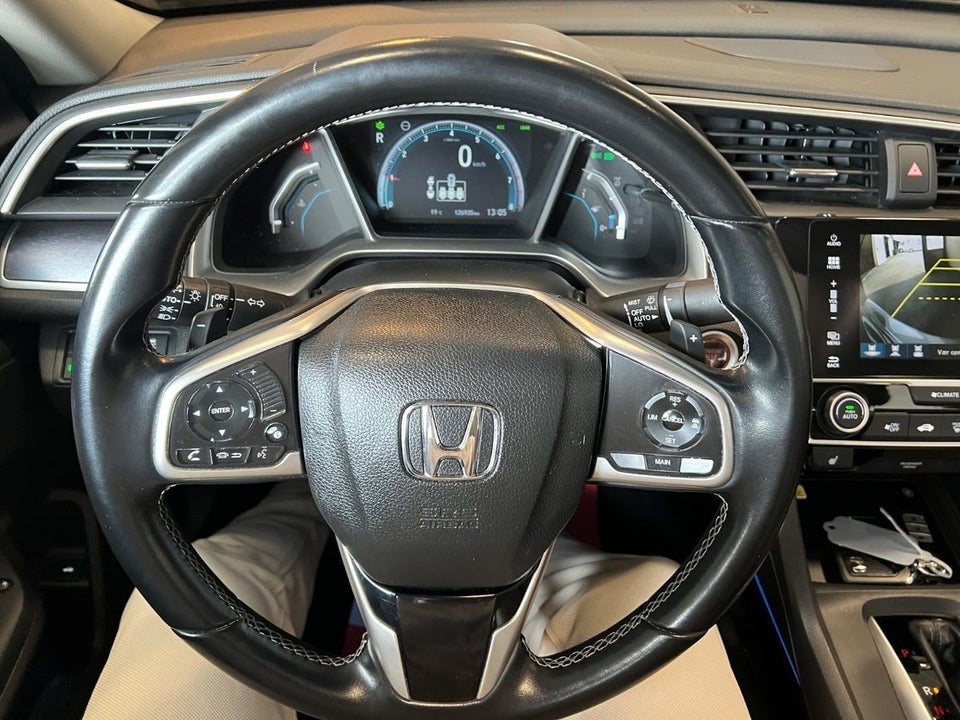 Honda Civic 1,5 VTEC Turbo Executive CVT 4d