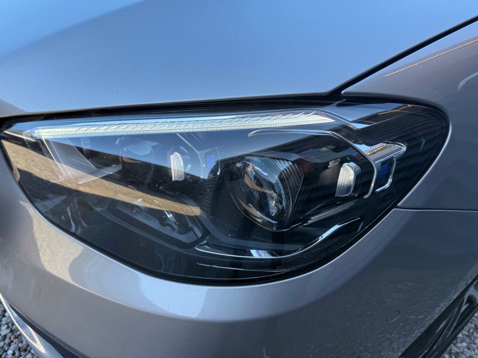 Mercedes E300 de 2,0 Avantgarde stc. aut. 4Matic 5d