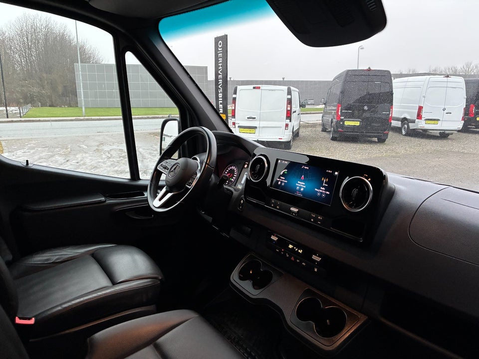 Mercedes Sprinter 319 3,0 CDi A2 Kassevogn aut. RWD