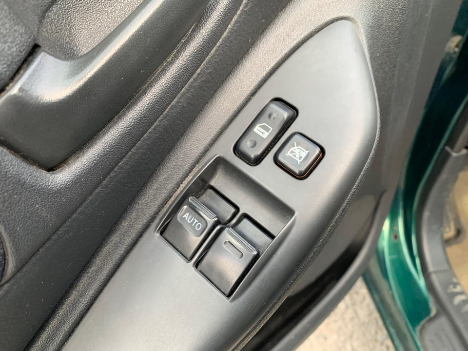 Toyota Yaris 1,3 Terra 5d