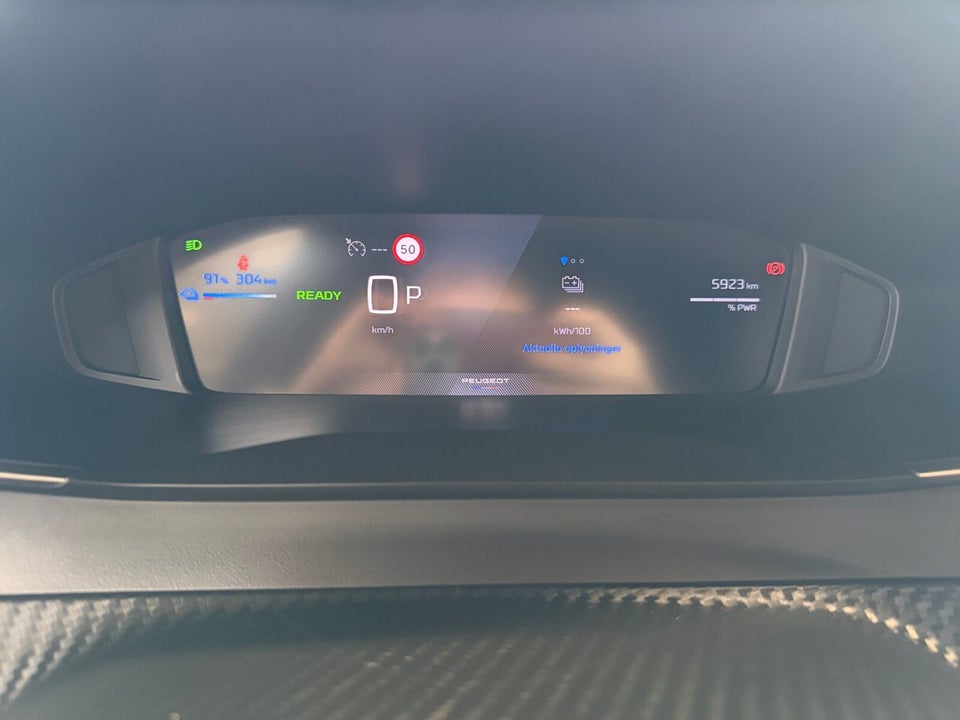 Peugeot e-2008 50 Allure 5d