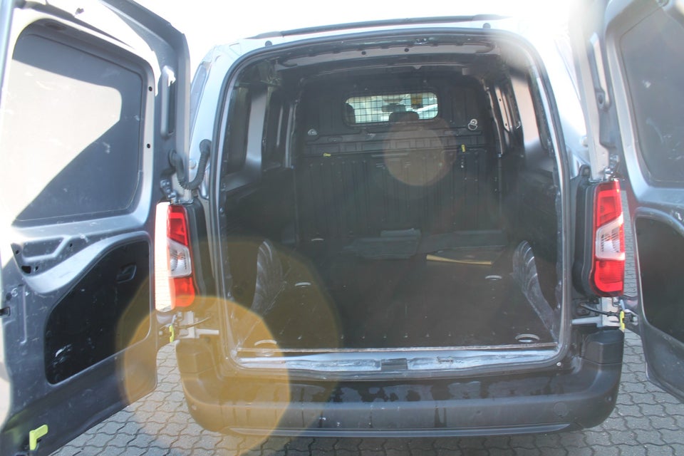 Peugeot Partner 1,5 BlueHDi 100 L2V2 Plus Van