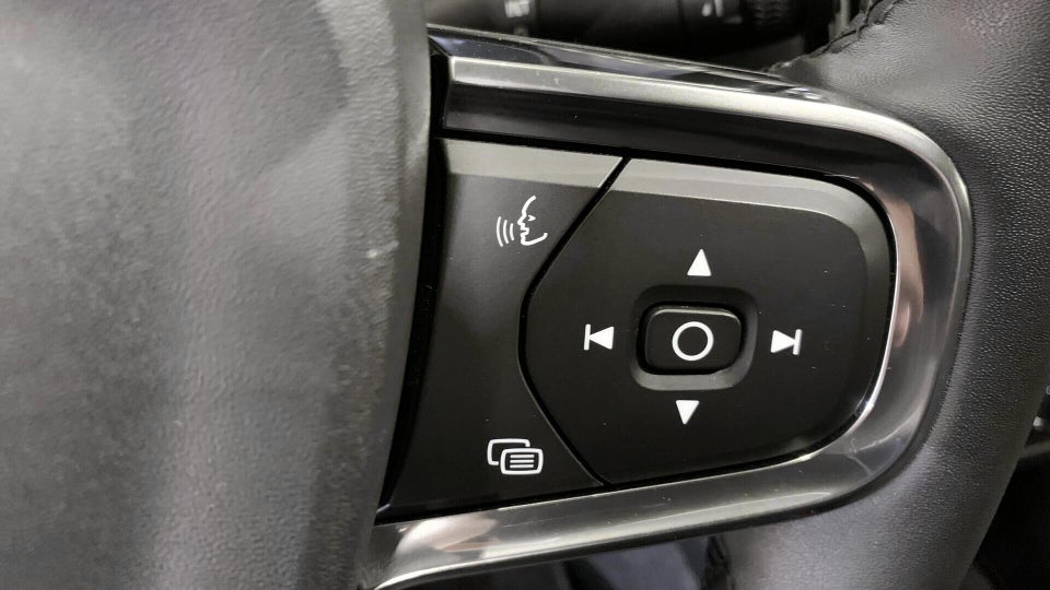 Volvo XC40 P6 ReCharge Plus 5d