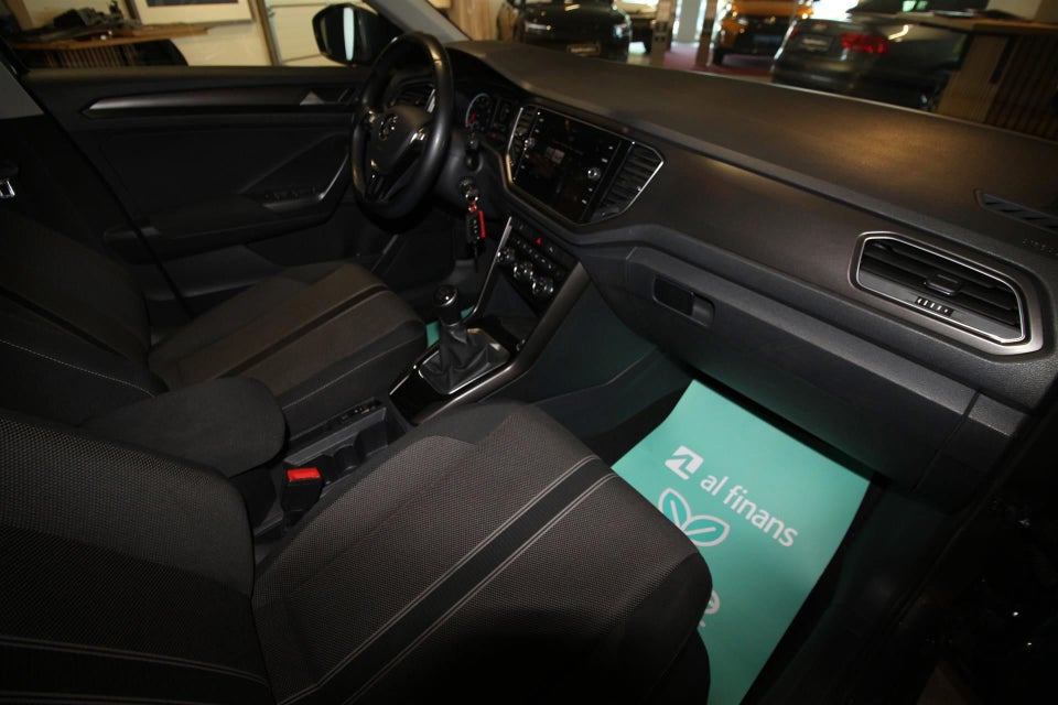 VW T-Roc 1,0 TSi 115 Style 5d