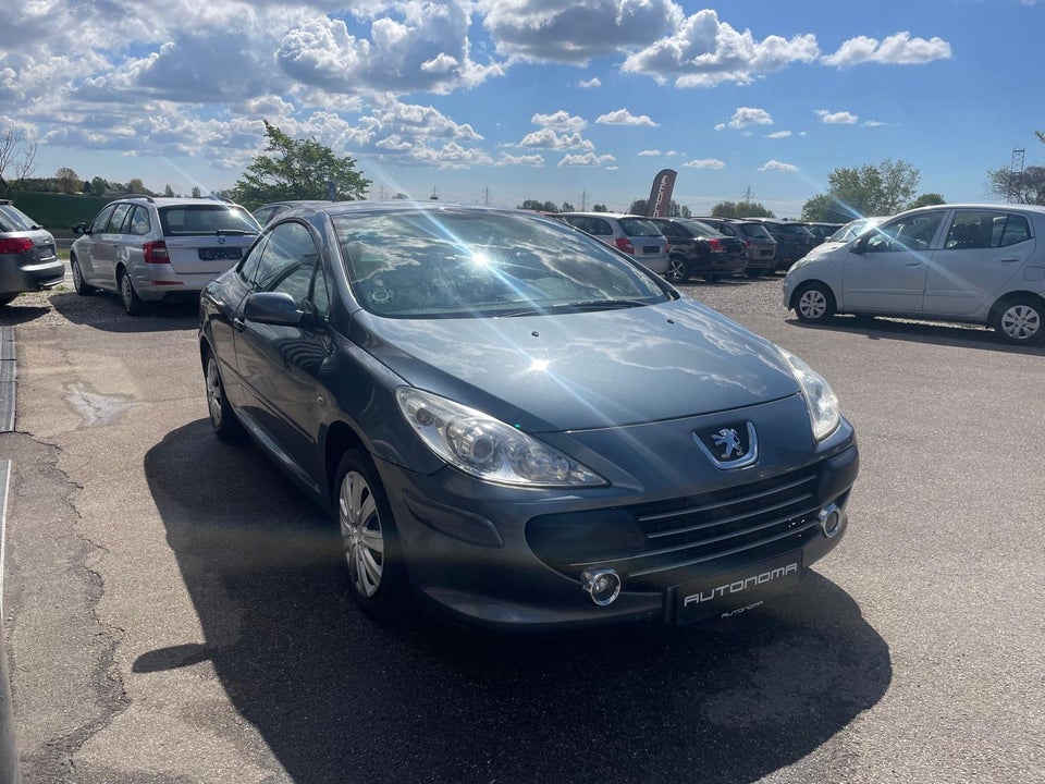 Peugeot 307 2,0 16V CC 2d