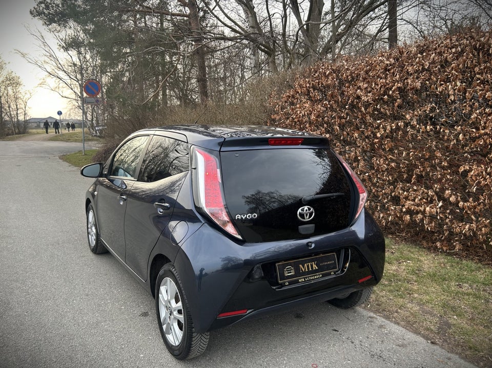 Toyota Aygo 1,0 VVT-i x-cellence 5d