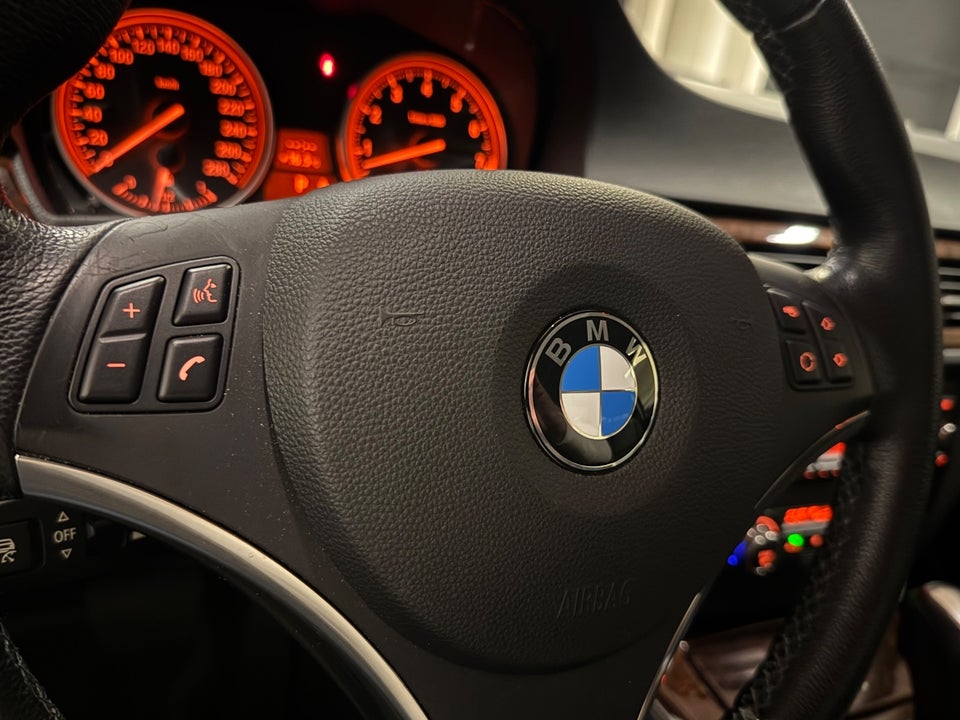 BMW 325i 2,5 Coupé Steptr. 2d