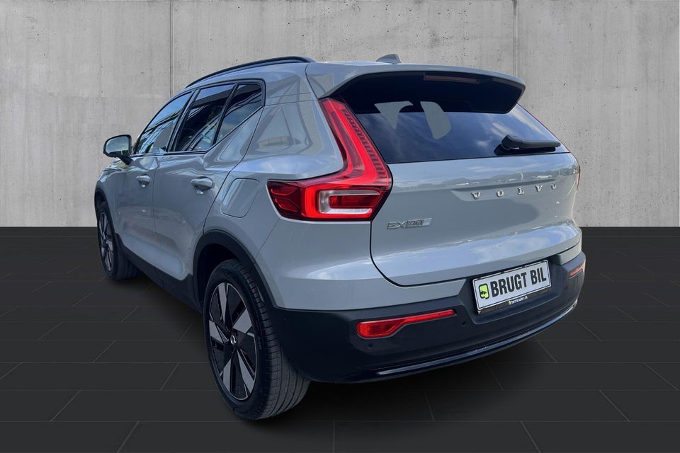 Volvo EX40 Extended Range Plus 5d