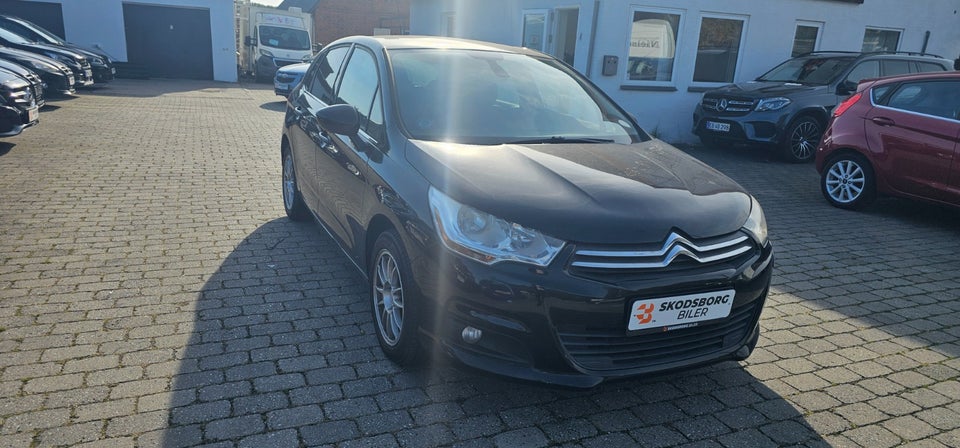 Citroën C4 1,6 VTi 120 Attraction 5d