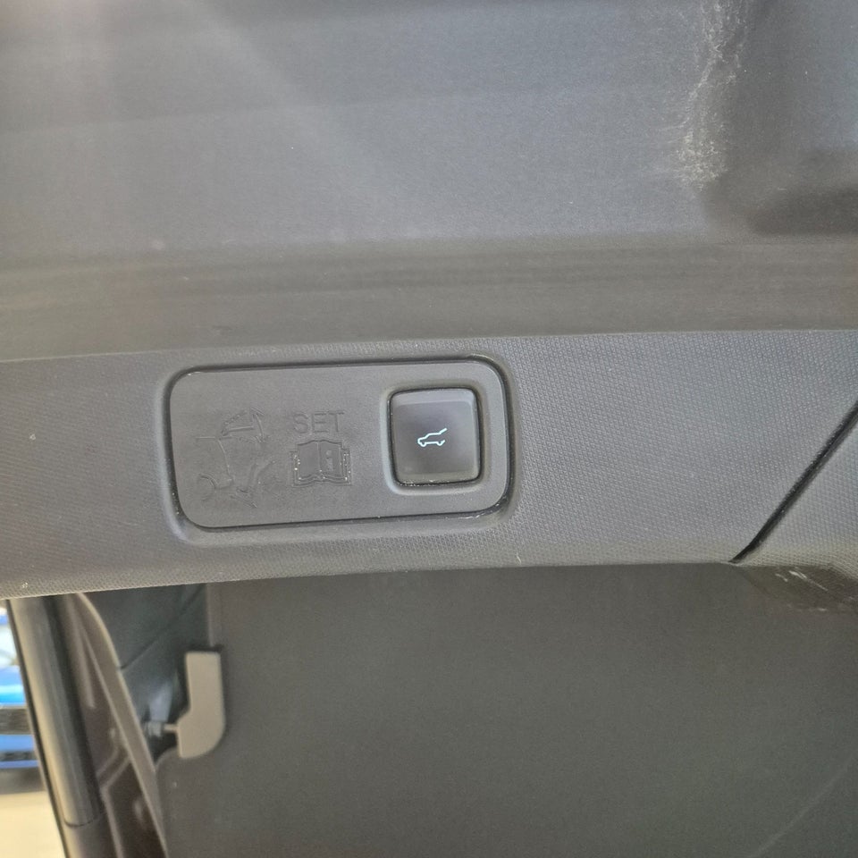 Ford Mustang Mach-E 88 Extended Range AWD 5d