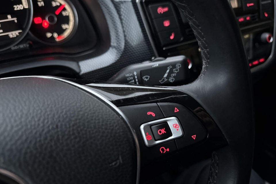 VW Up! 1,0 MPi 75 Move Up! ASG 5d