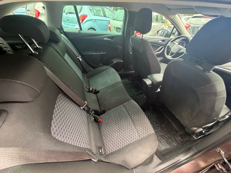 Opel Astra 1,0 T 105 Enjoy Sports Tourer 5d