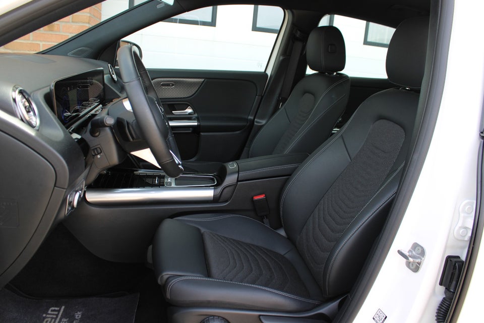 Mercedes EQA250+ Progressive 5d