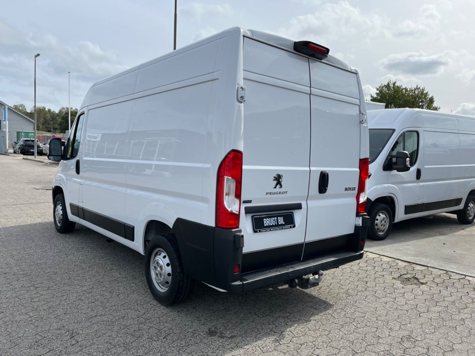 Peugeot Boxer 333 2,2 BlueHDi 140 L2H2 Premium