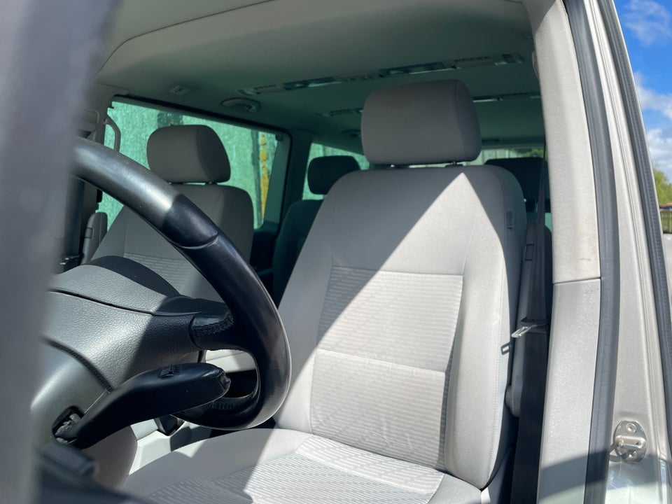 VW Multivan 2,0 TDi 114 Comfortline kort BMT 4d