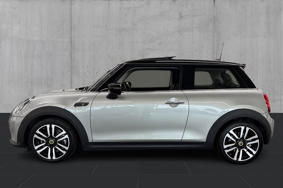 MINI Cooper SE Classic Trim 3d