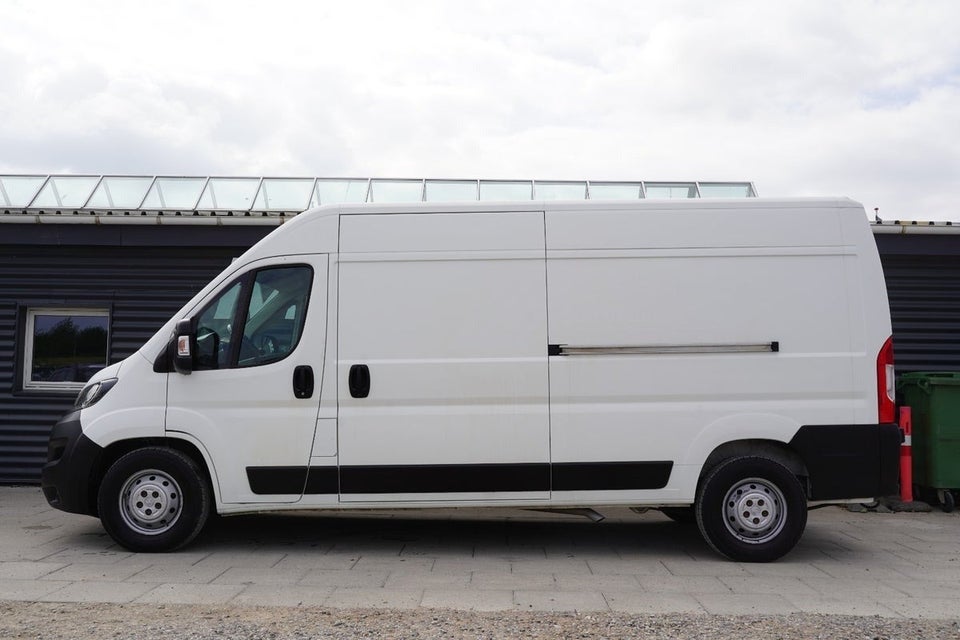 Peugeot Boxer 335 2,2 BlueHDi 165 L3H2 Premium