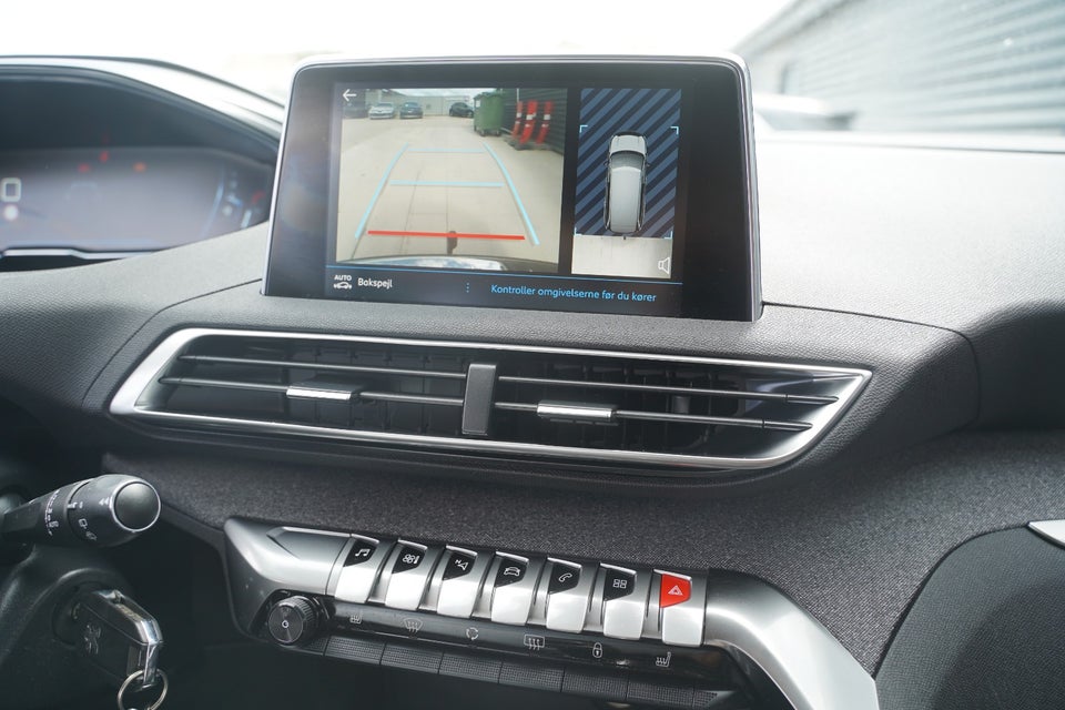 Peugeot 5008 1,2 PureTech 130 Allure 7prs 5d