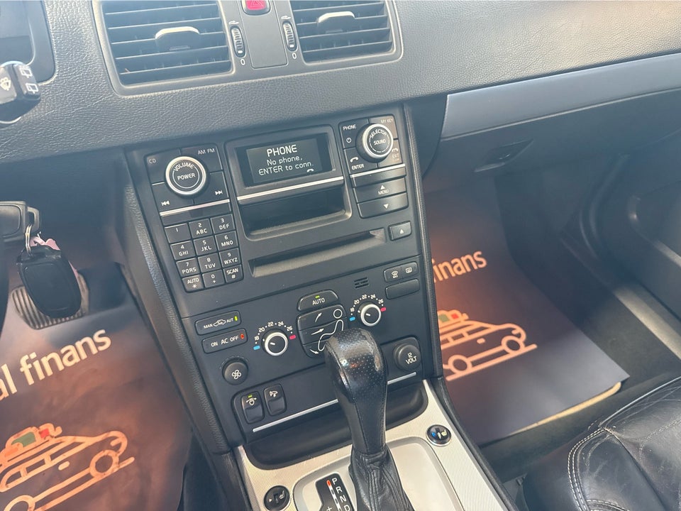 Volvo XC90 2,4 D5 200 R-Design aut. AWD 7prs 5d