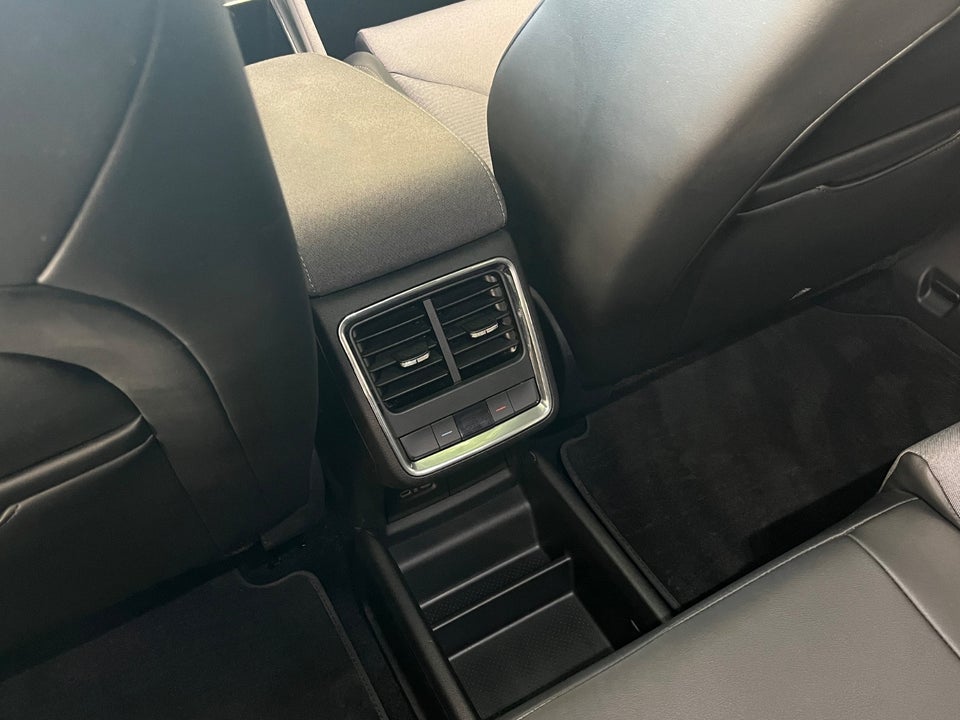 Skoda Enyaq 80 iV Loft 5d