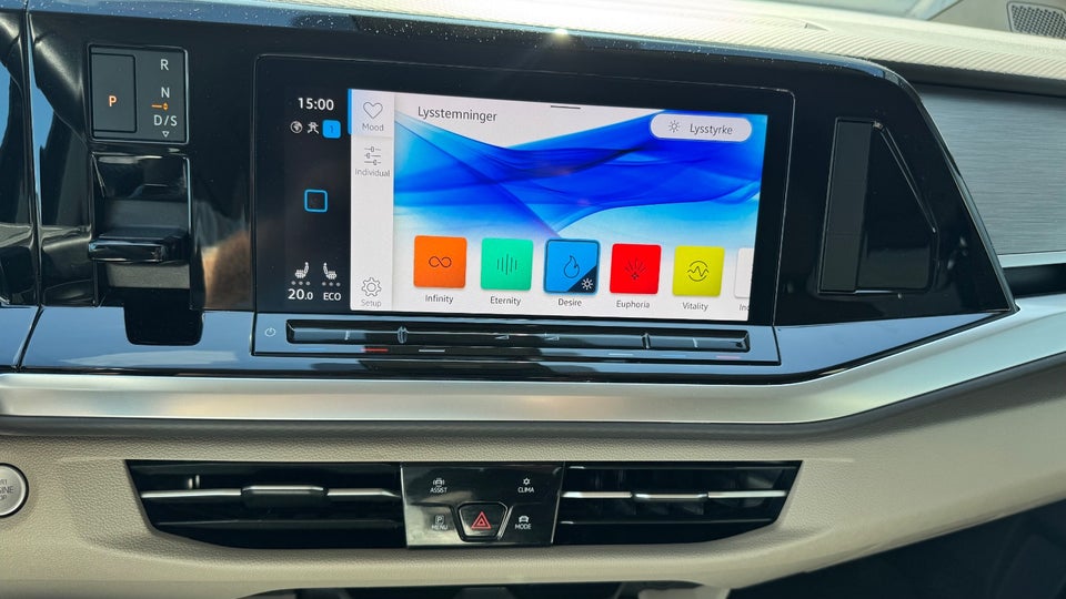 VW Multivan 1,4 eHybrid Life DSG kort