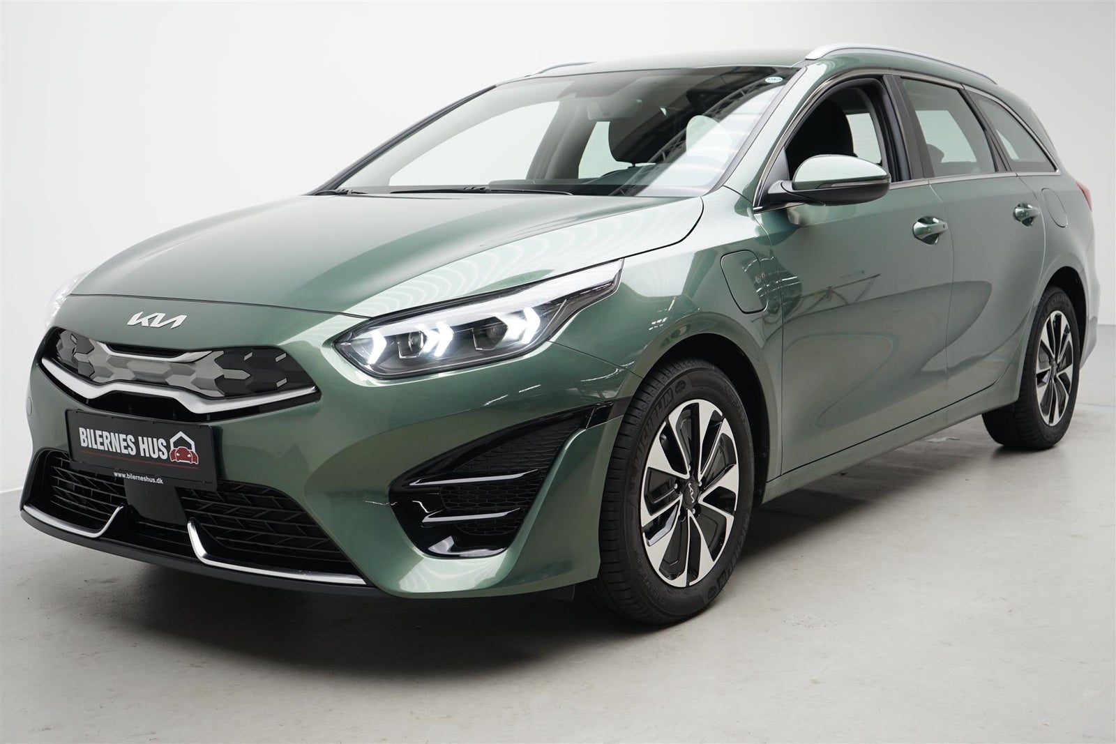 Kia Ceed 1,6 PHEV Prestige SW DCT 5d