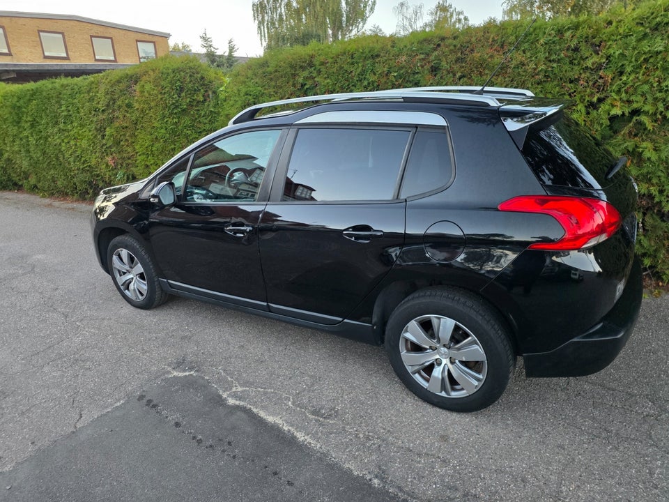 Peugeot 2008 1,2 VTi 82 Active 5d
