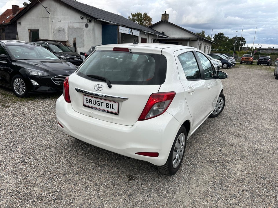 Toyota Yaris 1,0 VVT-i T2 Touch 5d