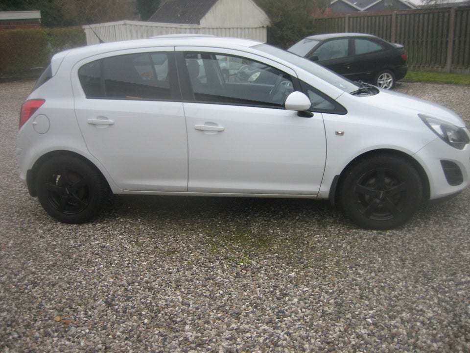 Opel Corsa 1,2 16V Cool 5d
