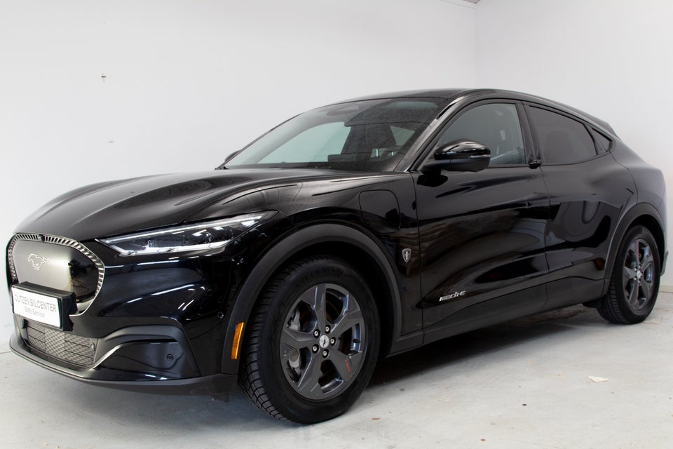 Ford Mustang Mach-E 68 Standard Range 5d