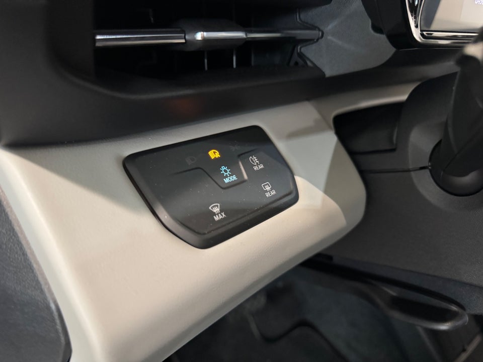 Ford Explorer 82 Select Extended Range 5d