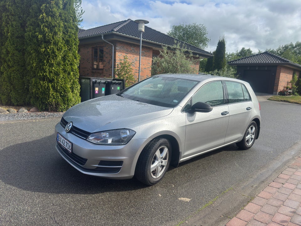 VW Golf VII 1,2 TSi 85 Startline BMT 5d