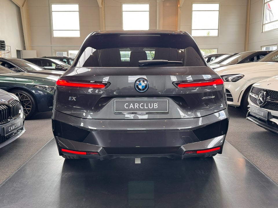 BMW iX xDrive40 M-Sport 5d