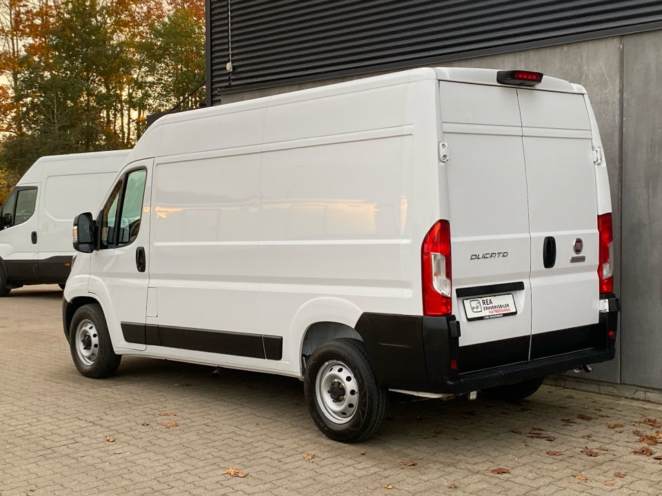 Fiat Ducato 33 2,3 MJT 140 Kassevogn L2H2 Pro+ aut.