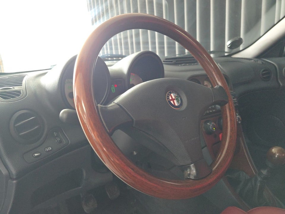 Alfa Romeo 156 2,5 V6 24V 4d