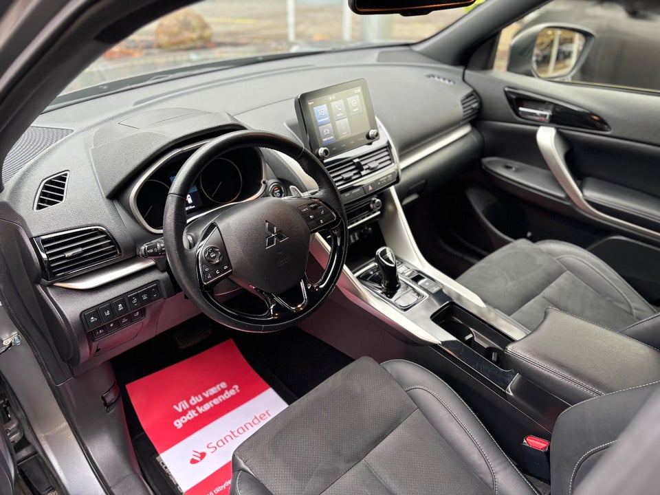 Mitsubishi Eclipse Cross 2,4 PHEV Intense CVT 4WD 5d